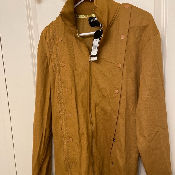 ✨Host pick✨NWT Adidas x Ivy Park Track Snap button Jacket in Mesa. - Picture 10 of 15